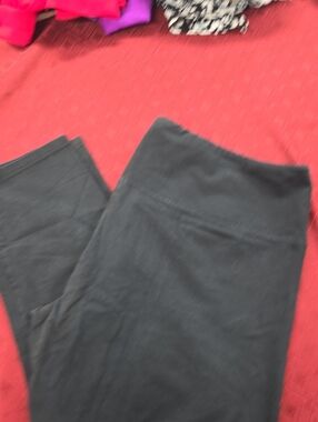 Natural Reflections Black Leggings